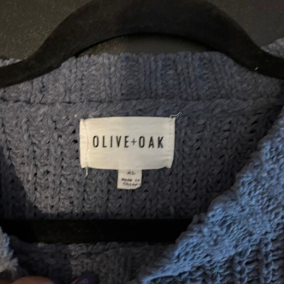 Olive + Oak Blue and White Oversized Cropped Sweater Women's Size XL Polyester - Picture 5 of 7